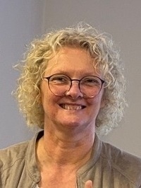 Frau Lydia Grunewald
